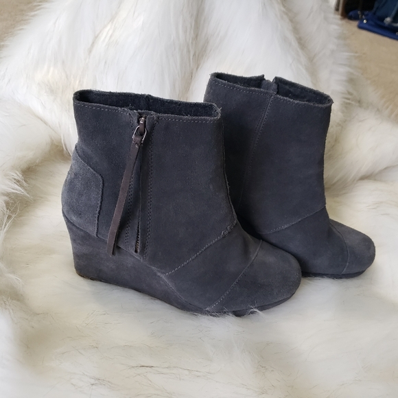 Toms Shoes - Toms Desert Wedge Booties